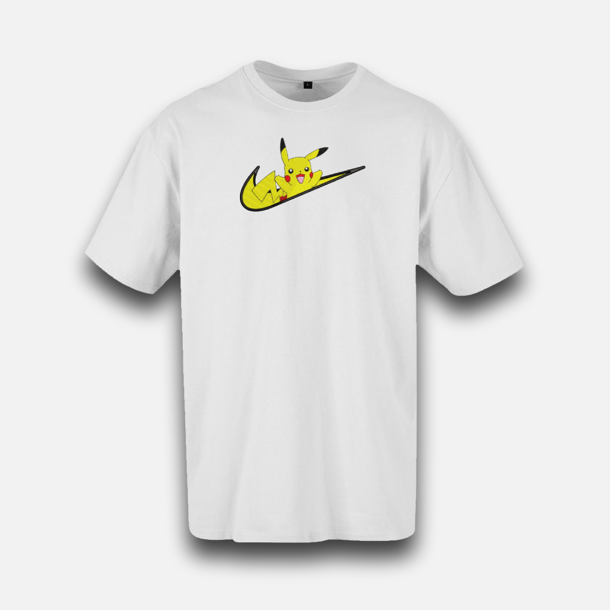 Pikachu Swoosh Custom | Pokémon | T-Shirt brodé